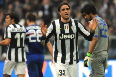Hàng công nhạt nhòa, Juve thua sốc trước Sampdoria.
