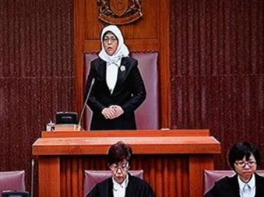 Bà Halimah Yacob phát biểu trước Quốc hội Singapore