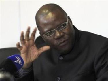 Bộ trưởng Tài chính Zimbabwe, ông Tendai Biti.
