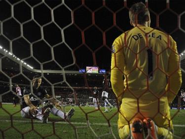 Lần đầu tiên sau 12 năm, Man Utd mới thua ba trận liên tiếp.
