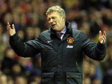 Moyes khổ sở từ đầu năm mới vì mạch ba thất bại của Man Utd, nhưng trong tháng 12, ông và các học trò lại gây ấn tượng mạnh.