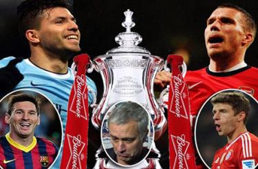 Man City sẽ đấu Chelsea của Mourinho đồng thời phải giữ sức cho trận gặp Barca ở Champions League. Tương tự, Arsenal tiếp Liverpool, nhưng tâm trí thì có thể dồn vào cuộc đấu với Bayern.