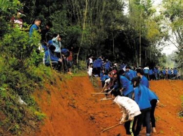 Sức trẻ trên công trường tình nguyện. (Ảnh minh hoạ)