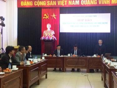 Quang cảnh buổi họp báo. (Ảnh: Giáo dục và thời đại)