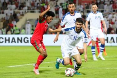 ĐT Uzbenkistan vất vả vượt qua ĐT Oman với tỷ số 2-1