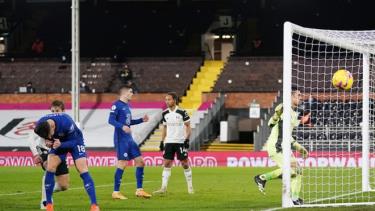 Chelsea bỏ lỡ nhiều cơ hội ghi bàn ngon ăn.