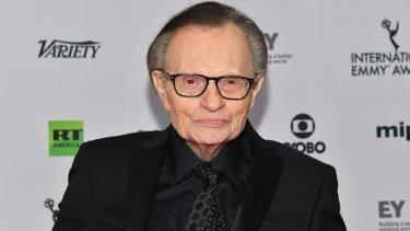 Larry King đã mắc COVID-19 trước khi qua đời.