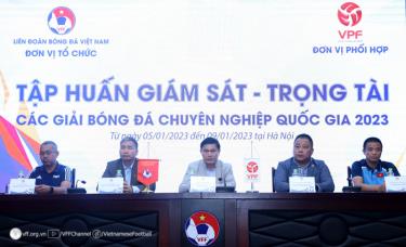 Các giám sát, trọng tài phía Bắc hoàn thành đợt tập huấn