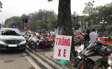 Bộ Tài chính yêu cầu kiểm soát giá trông xe tại lễ hội (Ảnh minh hoạ).