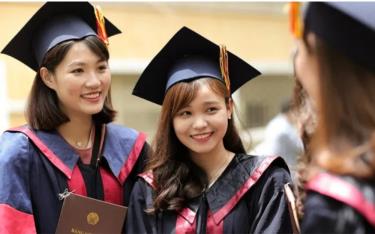 Bằng tốt nghiệp đại học là tấm bằng mơ ước của nhiều người. (Ảnh minh họa)