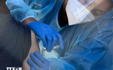 Một điểm tiêm vaccine ngừa dafabet cúm tại Los Angeles, Mỹ.