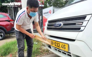 Khi thay đổi nơi ở, người dân được giữ lại biển số xe định danh.