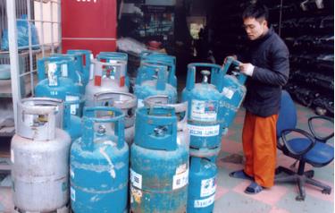 Nhiều cơ sở kinh doanh gas trên địa bàn thành phố Yên Bái nộp thuế đầy đủ cho nhà nước.