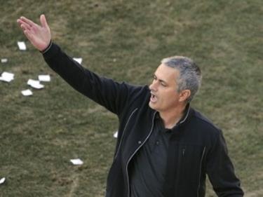 Jose Mourinho thất vọng với cổ động viên. (Nguồn: Getty Images)
