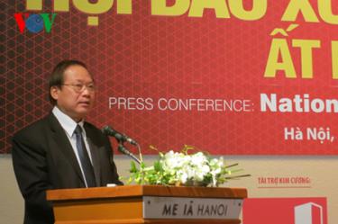 Thứ trưởng Bộ TT-TT Trương Minh Tuấn phát biểu tại buổi họp báo