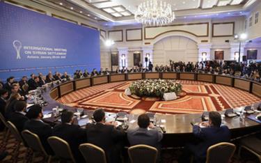 Quang cảnh phiên họp trong khuôn khổ cuộc hòa đàm Syria ở Astana, Kazakhstan.