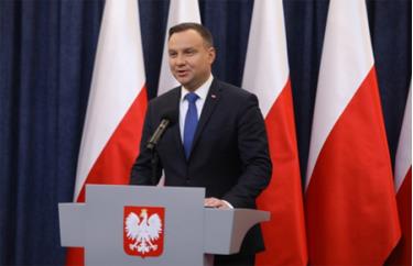 Tổng thống Ba Lan Andrzej Duda tại cuộc họp báo ở Warsaw.