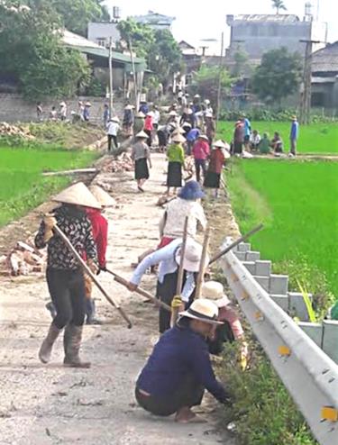 Người dân xã Nghĩa Phúc luôn đồng thuận xây dựng các công trình hạ tầng kinh tế tại địa phương.