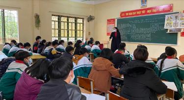 100% học sinh đến trường có sử dụng khẩu trang.