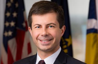 Bộ trưởng Giao thông Mỹ Pete Buttigieg