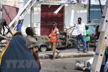 Hiện trường một vụ đánh bom tại Mogadishu, Somalia.