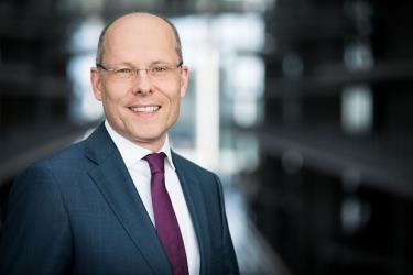 Ông Peter Beyer.
