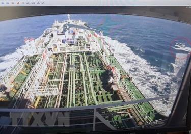 Tàu chở dầu MT Hankuk Chemi của Hàn Quốc được lực lượng Iran áp giải về tới cảng ở Bandar Abbas, miền Nam Iran ngày 4/1/2021