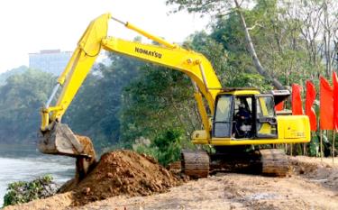 Thành phố Yên Bái tập trung giải phóng mặt bằng bàn giao cho các đơn vị thi công cầu Giới Phiên.