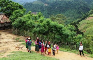 Bà con dân tộc thiểu số người Mày ở bản Lòm, xã Trọng Hóa, huyện Minh Hóa, tỉnh Quảng Bình.