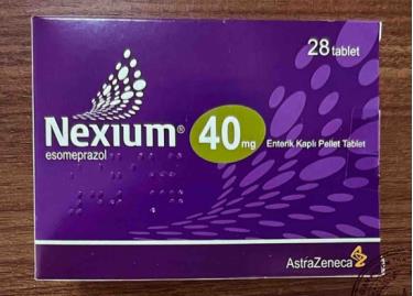 Mẫu thuốc Nexium 40mg ở mặt trước