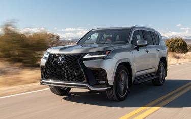 Lexus LX 600 là một trong những mẫu xe được Toyota báo cáo có thể bị lỗi hộp số.