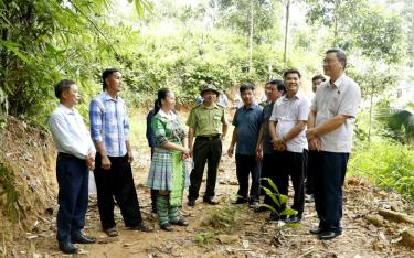 Đoàn công tác Hội đồng Dân tộc của Quốc hội kiểm tra việc thực hiện công tác giảm nghèo trong đồng bào dân tộc thiểu số tại xã Hồng Ca, huyện Trấn Yên
