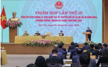 Thủ tướng Phạm Minh Chính chủ trì phiên họp tổng kết hoạt động của Ủy ban và Đề án 06 năm 2024, phương hướng, nhiệm vụ trọng tâm năm 2025.