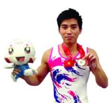 Hà Thanh đoạt HCB giải TDDC quốc tế 2013.