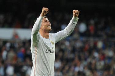 Ronaldo lại tỏa sáng để mở ra chiến thắng cho Real Madrid Ronaldo lại tỏa sáng để mở ra chiến thắng cho Real Madrid.