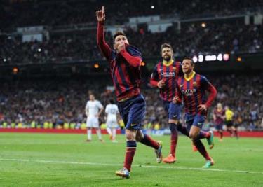 Messi tỏa sáng trong trận Siêu kinh điển với cú hat-trick.