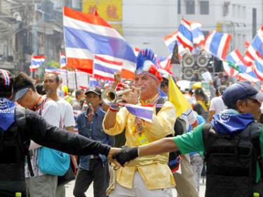 Phe Áo vàng biểu tình ngày 28-3 ở Bangkok.