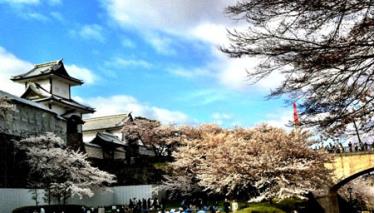 Lâu đài cổ Kanazawa