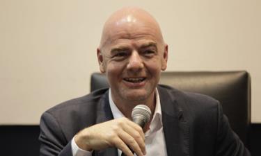 Tân Chủ tịch FIFA - Infantino muốn tạo cơ hội cho nhiều đội bóng hơn nữa tham dự World Cup.