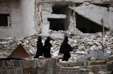 Cảnh đổ nát ở thành phố al-Bab, Syria, ngày 13/3.