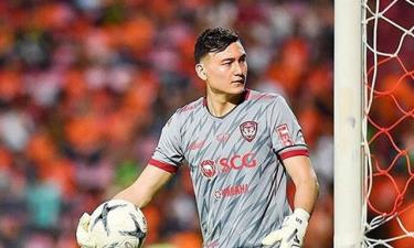 Văn Lâm thi đấu ổn định trong màu áo Muangthong United