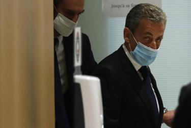 Cựu Tổng thống Pháp Nicolas Sarkozy tại phiên tòa.
