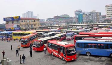 Hà Nội bỏ quy định giãn cách hành khách trên xe khách liên tỉnh từ 0h ngày 16-3.