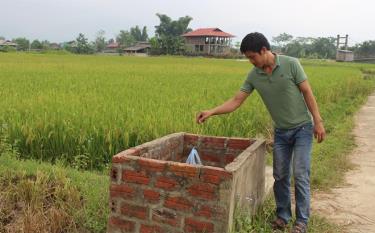 Local farmers build a habit of gathering hazardous rural waste at containers near the fields.