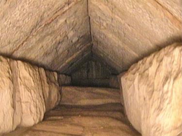 Hành lang lớn trong Đại kim tự tháp Giza được phát hiện nhờ công nghệ quét hình ảnh