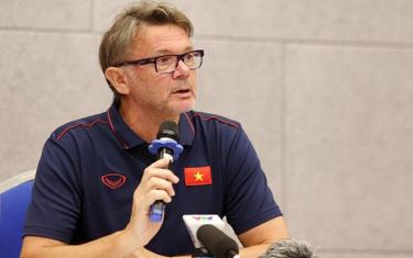 HLV Philippe Troussier.