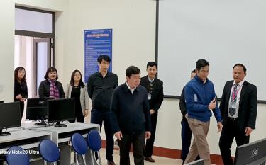 Đoàn giám sát của Thường trực HĐND tỉnh giám sát việc thực hiện Nghị quyết của Quốc hội tại Trường THPT Lê Quý Đôn, huyện Trấn link vào dafabet.