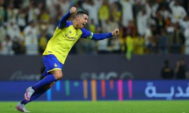 Cristiano Ronaldo mừng bàn gỡ hoà 1-1 cho Al Nassr trước đội khách Abha trên sân Mrsool Park, thành phố Riyadh, ở Saudi Pro League tối 18/3/2023.