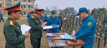 Ban Chỉ huy Quân sự huyện Lục Yên kiểm tra công tác huấn luyện dân quân tự vệ.