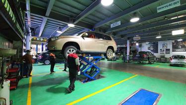 Có hơn 570.000 ô tô mua mới được miễn đăng kiểm lần đầu năm 2023, ước tính tiết kiệm chi phí gần 130 tỷ đồng. Ảnh minh họa